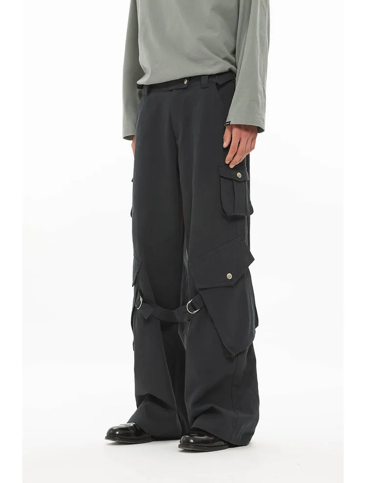 Adjustable strap cargo pants