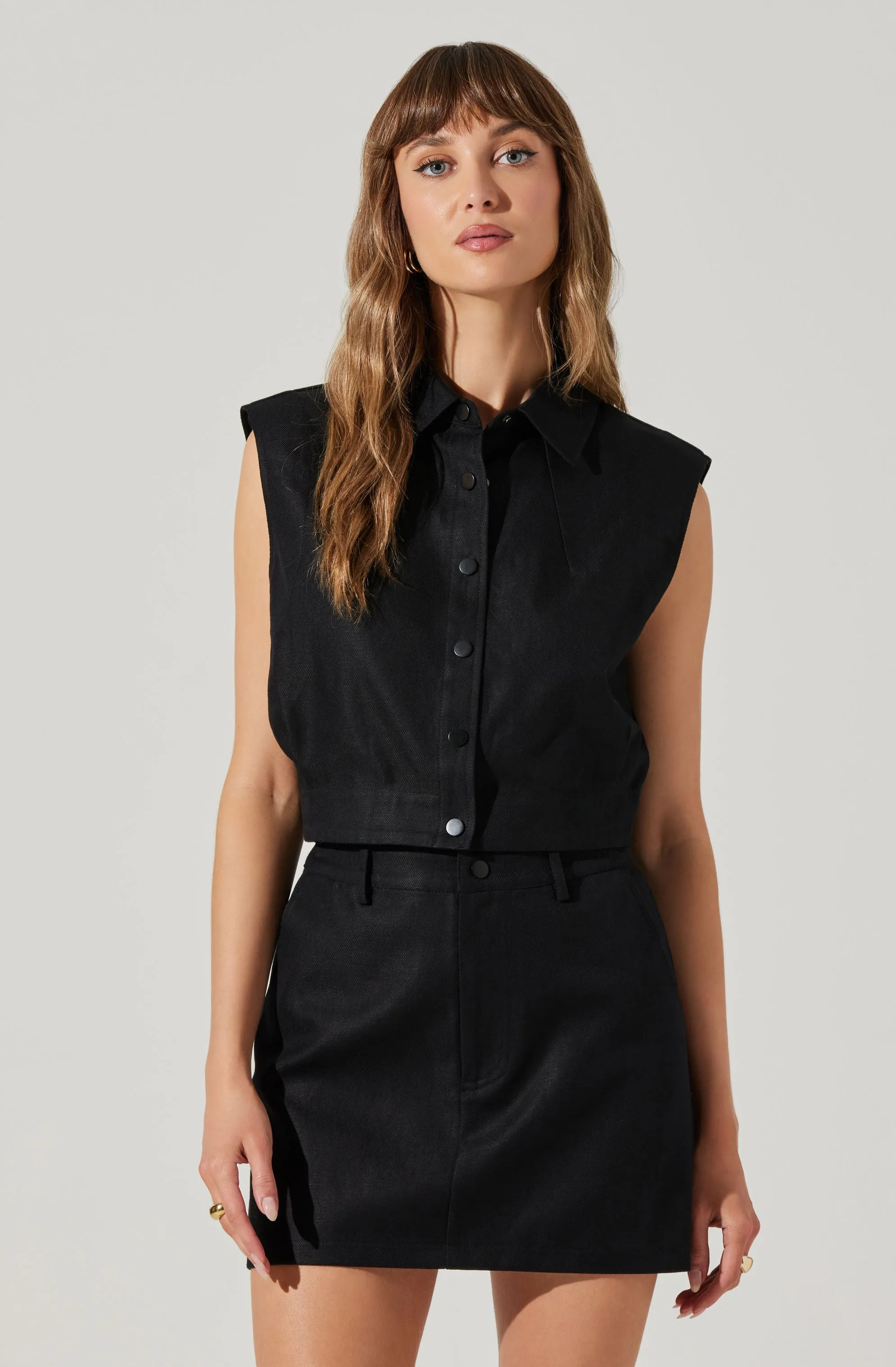 Eula Collared Cropped Vest