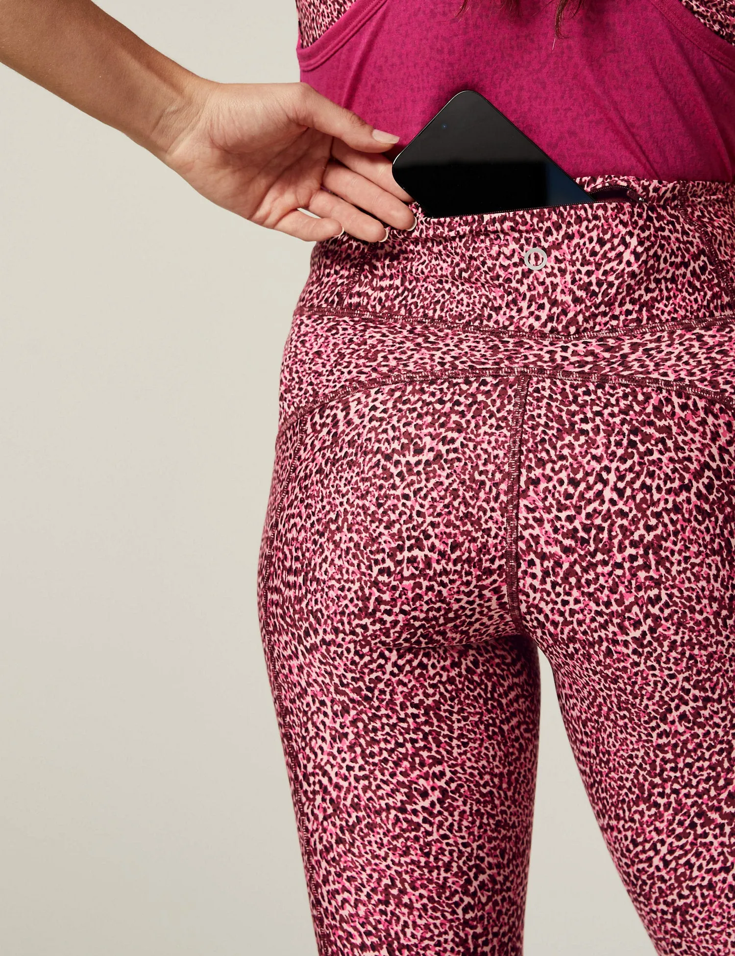 Go Move Printed Cropped Gym Leggings